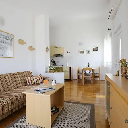 Apartment Myrtus *