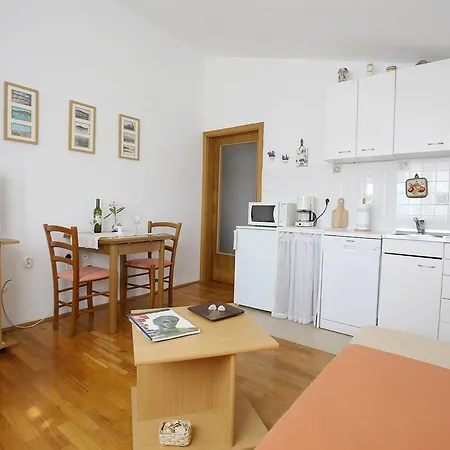 Apartment Myrtus *