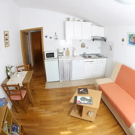 Apartment Myrtus *