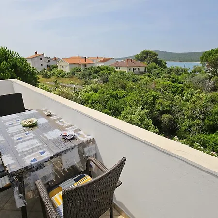 Apartment Myrtus *